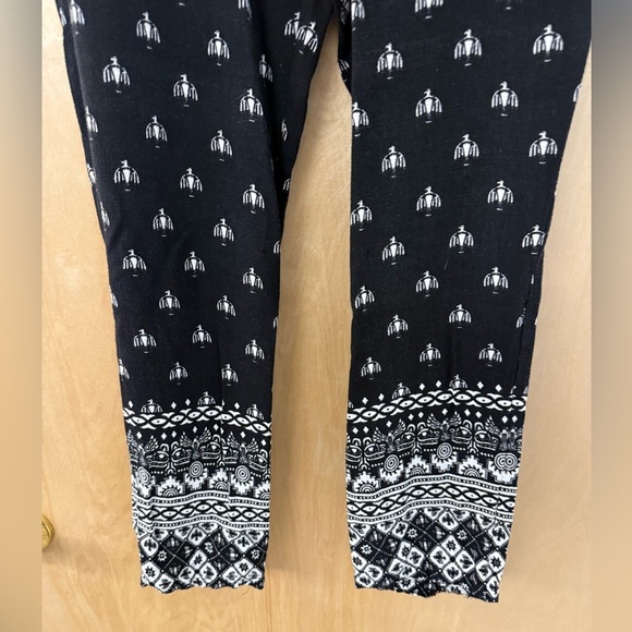 MINKPINK Black and White Soft Trousers - Picture 7 of 13